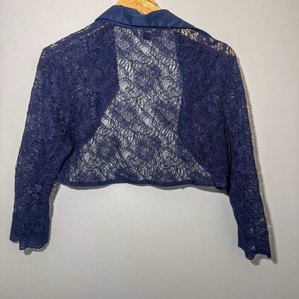 Vintage KM Collections Navy Blue Floral Lace Shrug Bolero Cropped Jacket 16